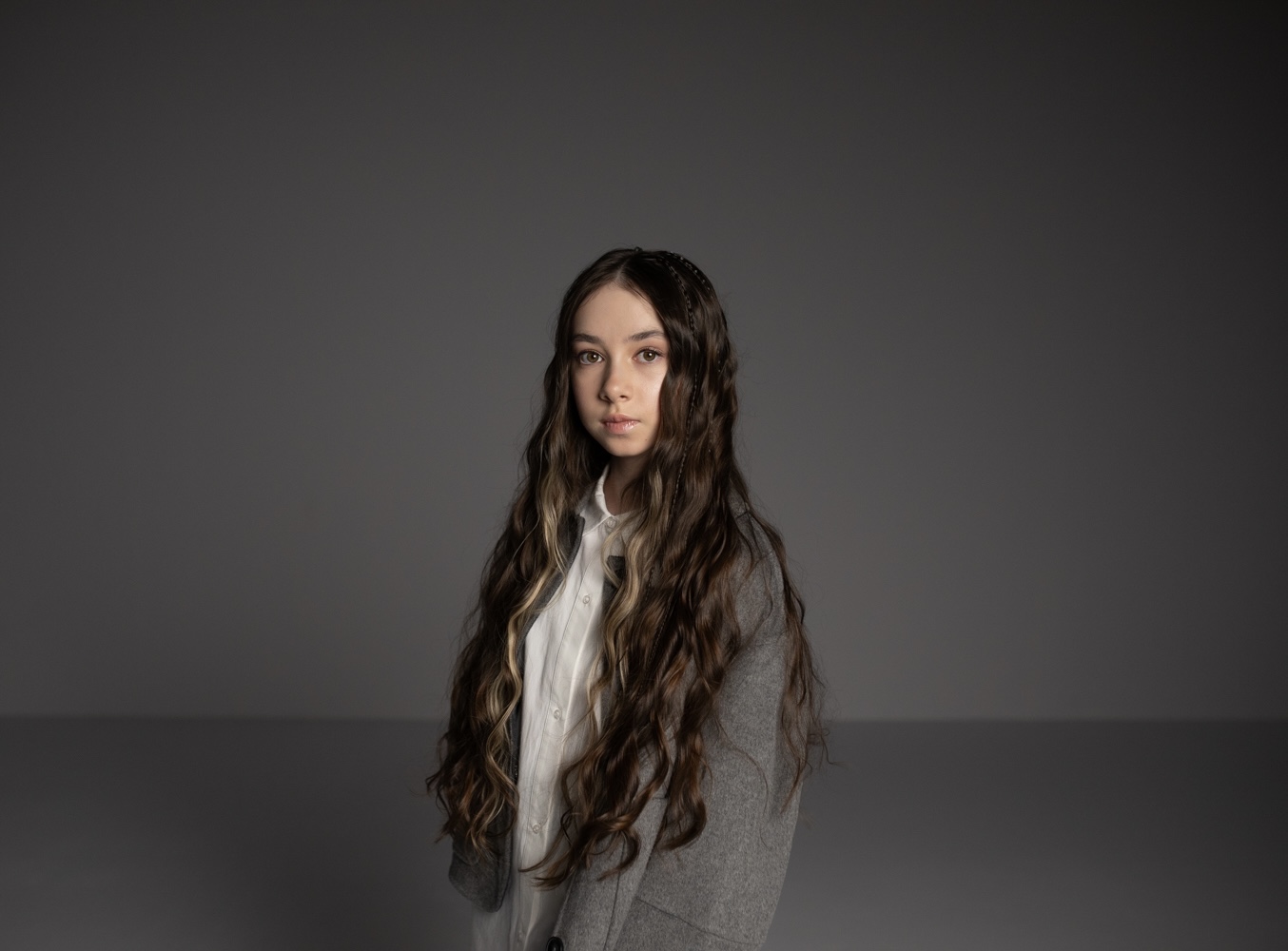 Заклик до стійкості: прем'єра пісні «Мантра» від VLADA K для Дитячого Євробачення